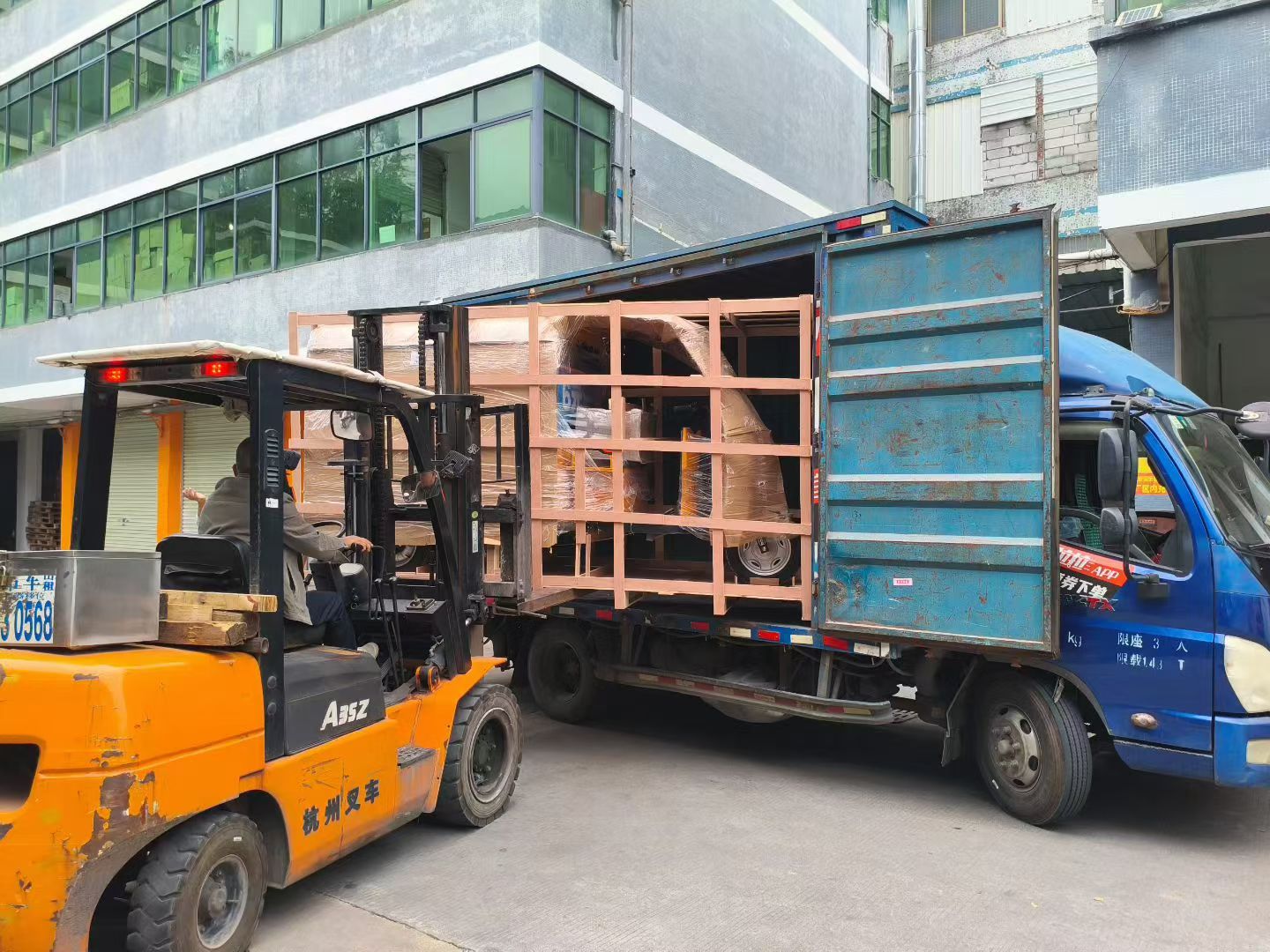 Tires & Wheels Logistics